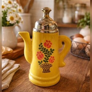 🌼 Vintage Avon Mini Pitcher Bottle – Yellow Milk Glass Style w/ Floral Design